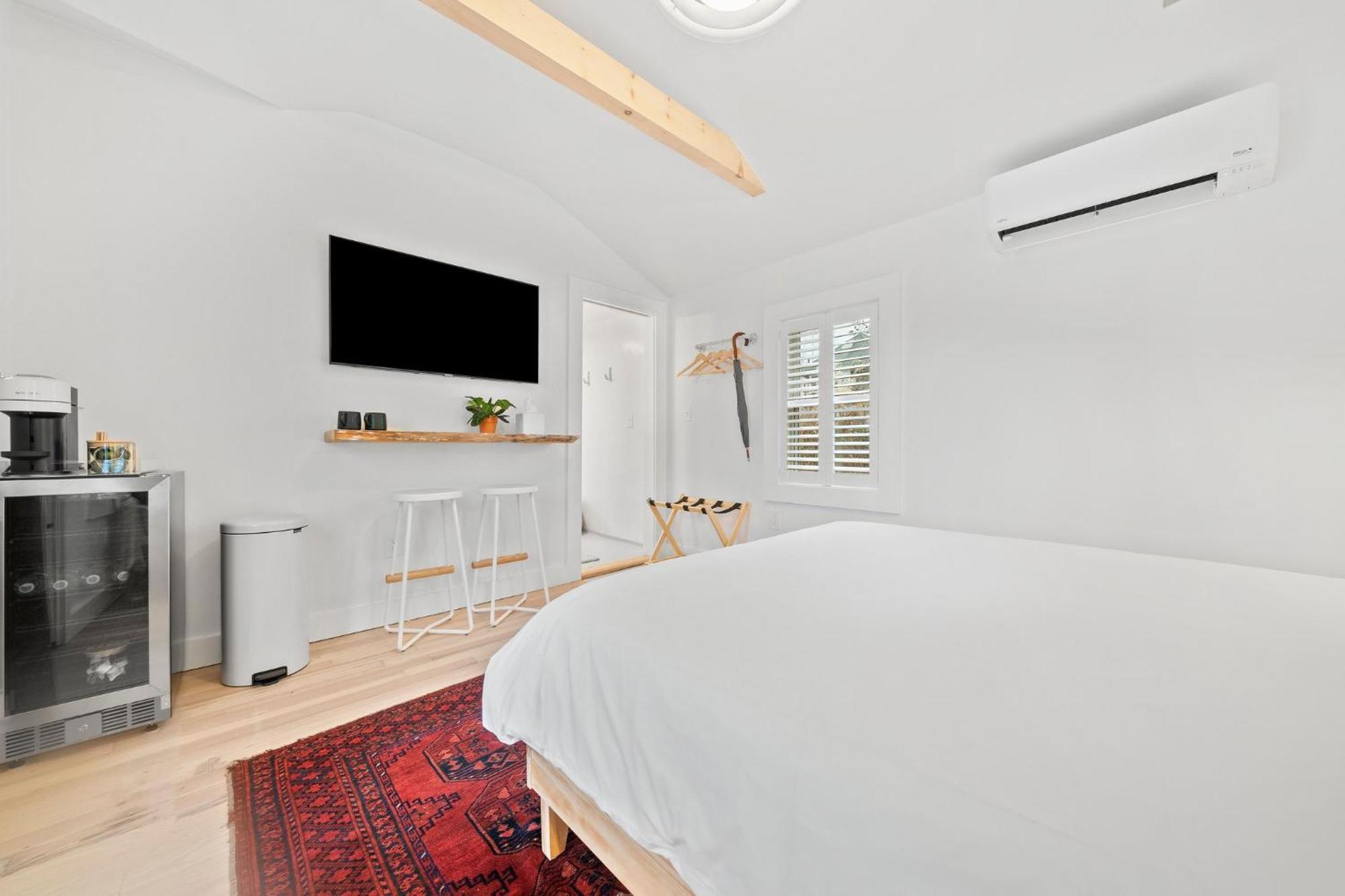 Sisu, A Boutique Motel Плімут Екстер'єр фото