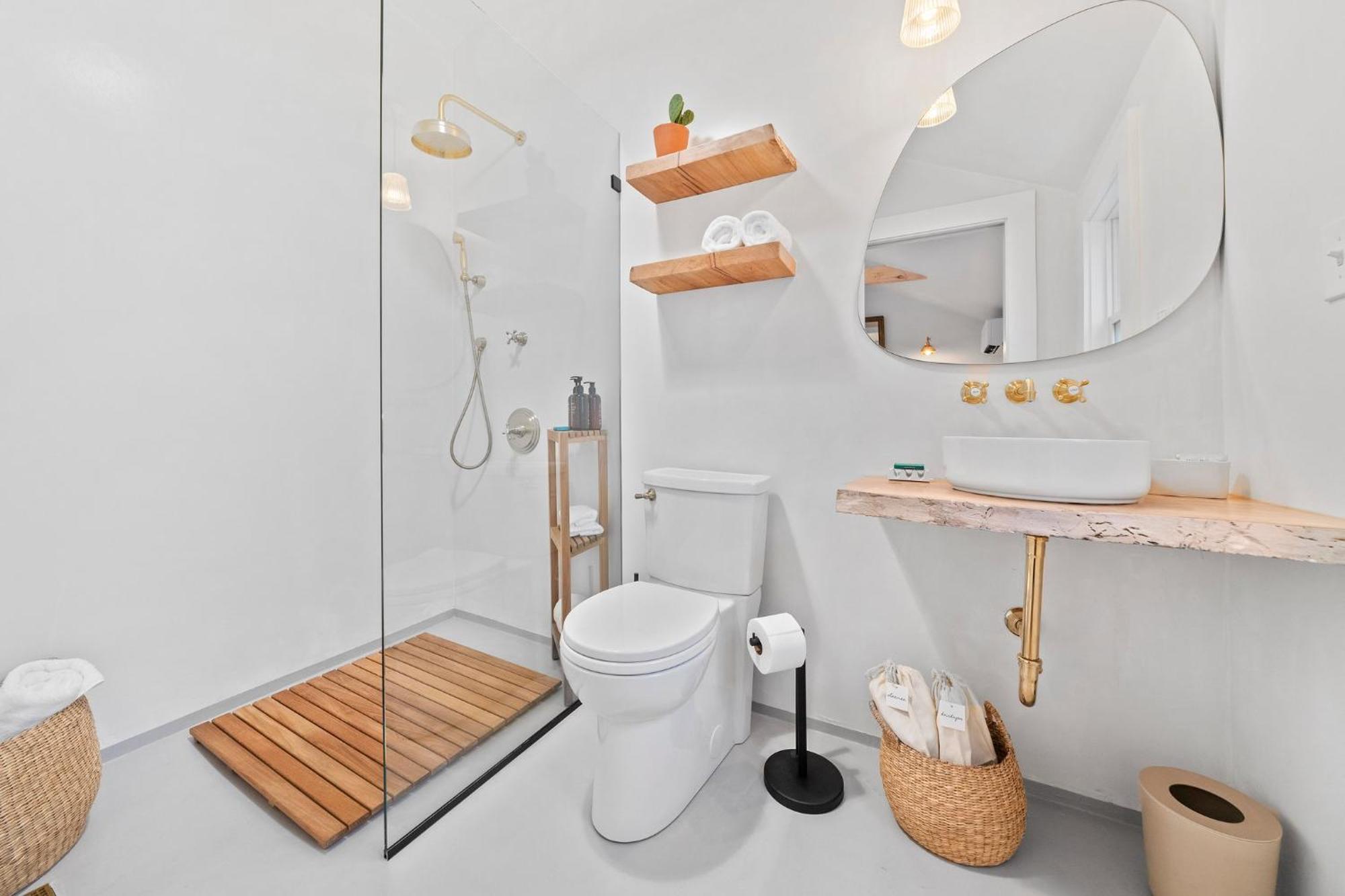Sisu, A Boutique Motel Плімут Екстер'єр фото